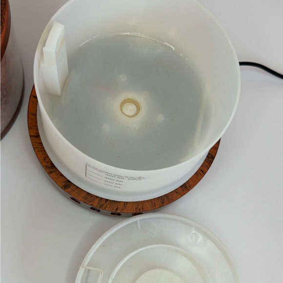 Himalayan Salt Lamp Diffuser - Picture 4 of 4